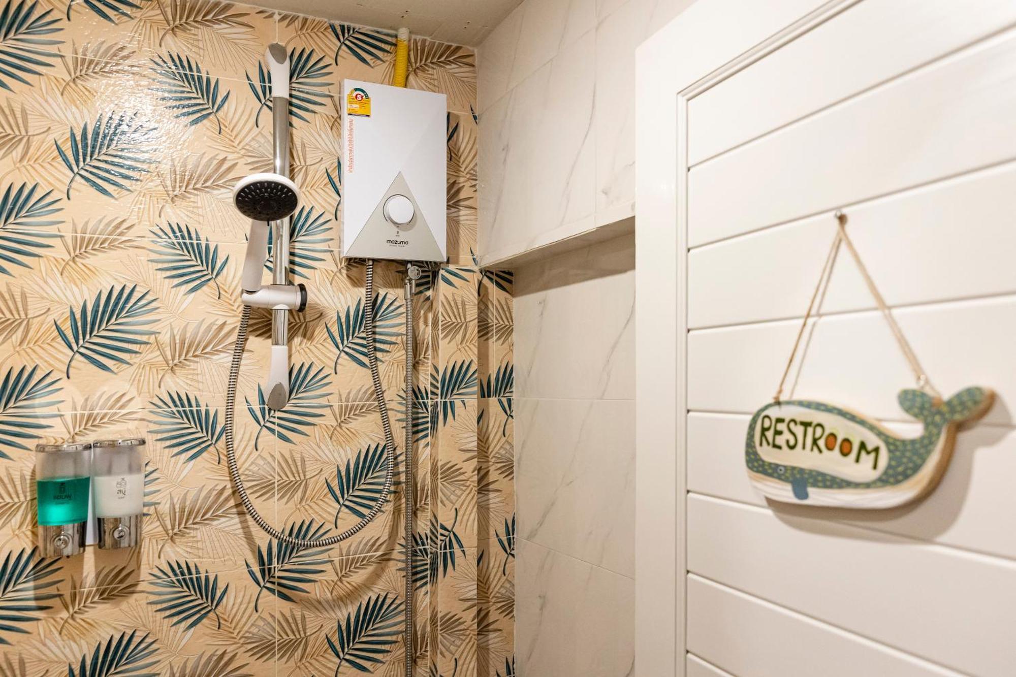 Sweett Lemon Hostel Patong Zewnętrze zdjęcie