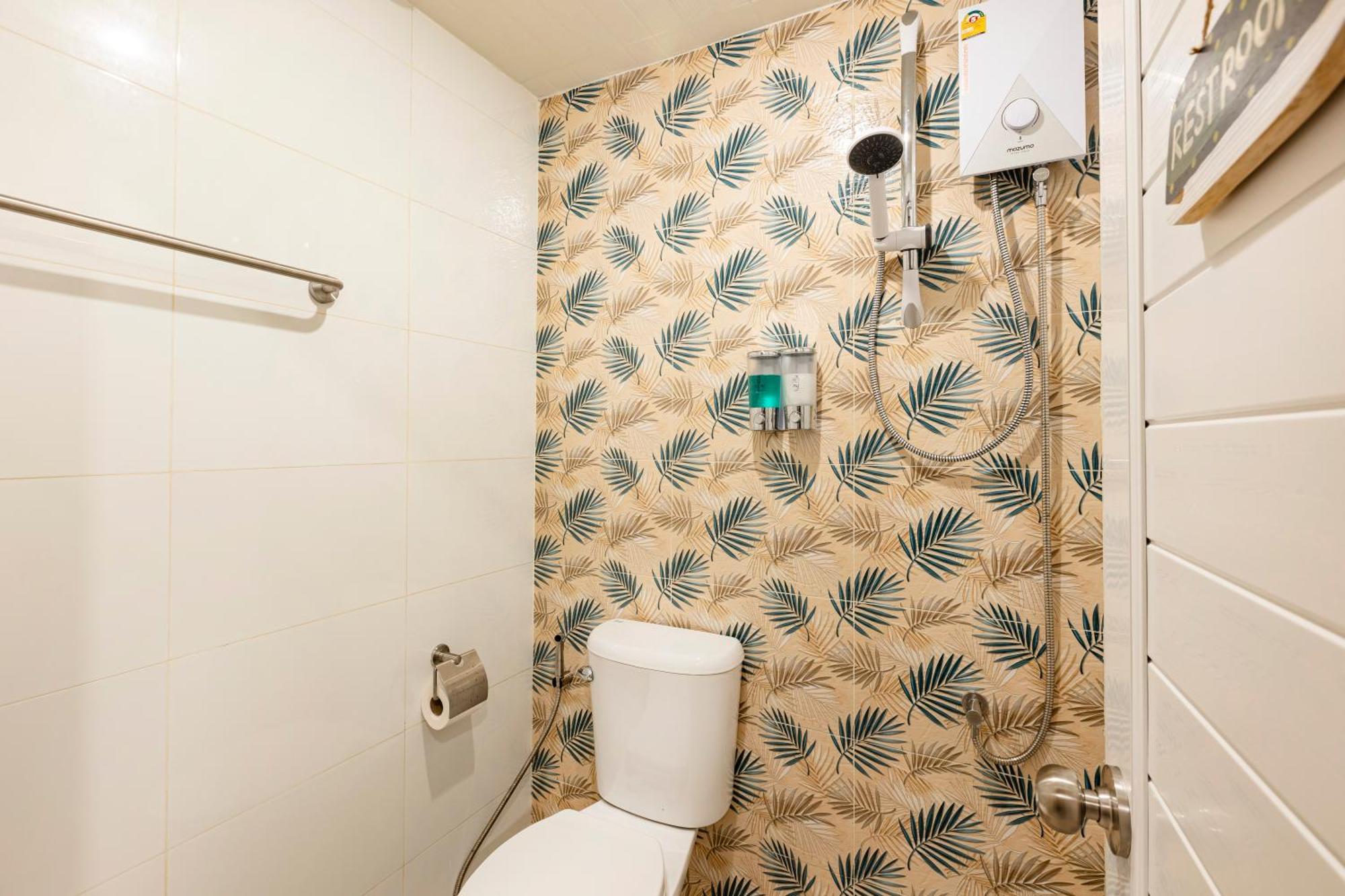 Sweett Lemon Hostel Patong Zewnętrze zdjęcie